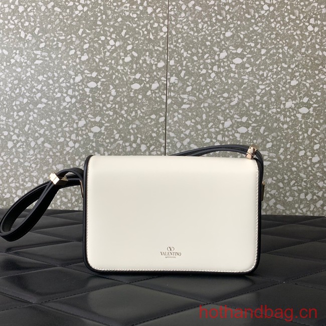 VALENTINO GARAVANI LETTER SMALL BAG 0M59 WHITE&BLACK