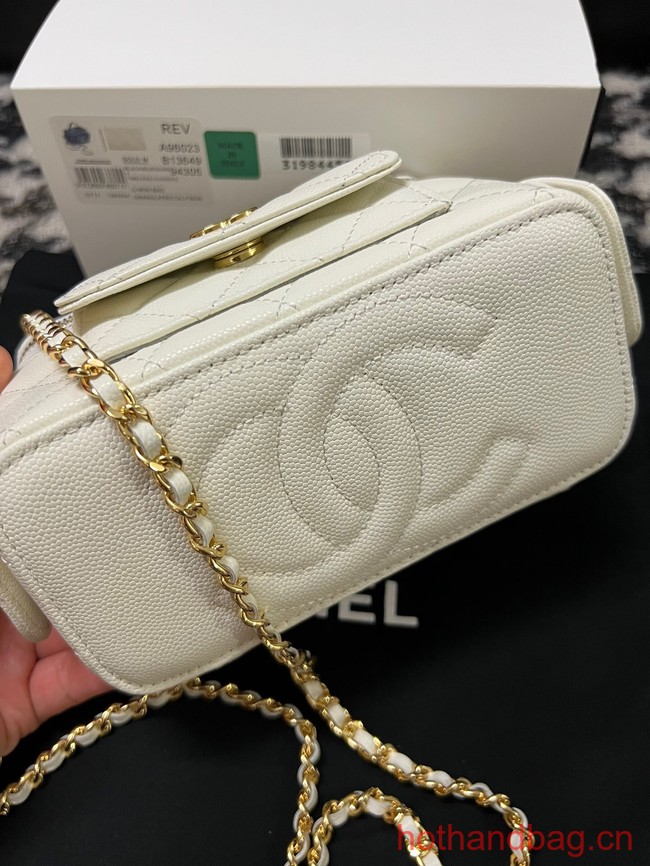 Chanel CLUTCH WITH CHAIN AP3017 white