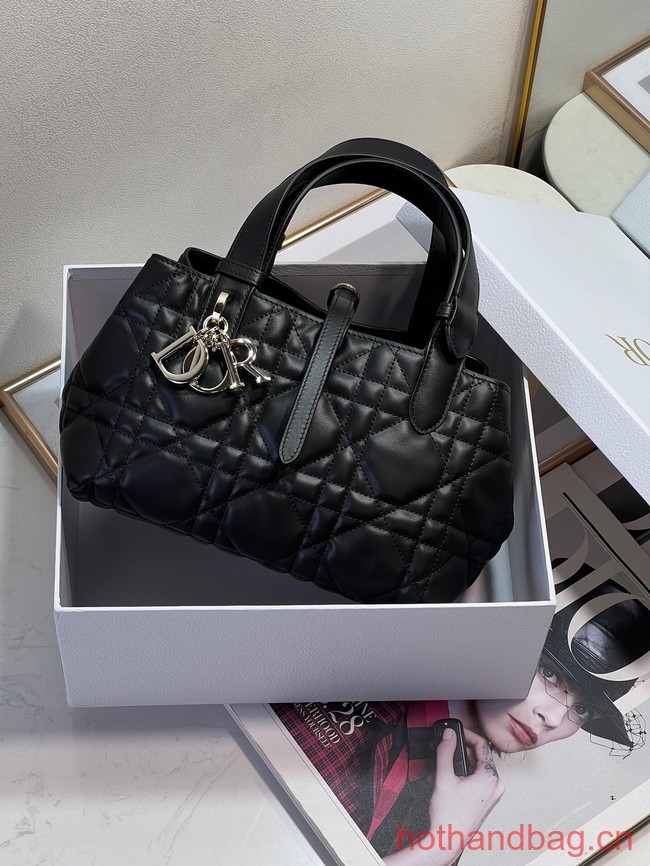 SMALL DIOR TOUJOURS BAG Macrocannage Calfskin M2822O black