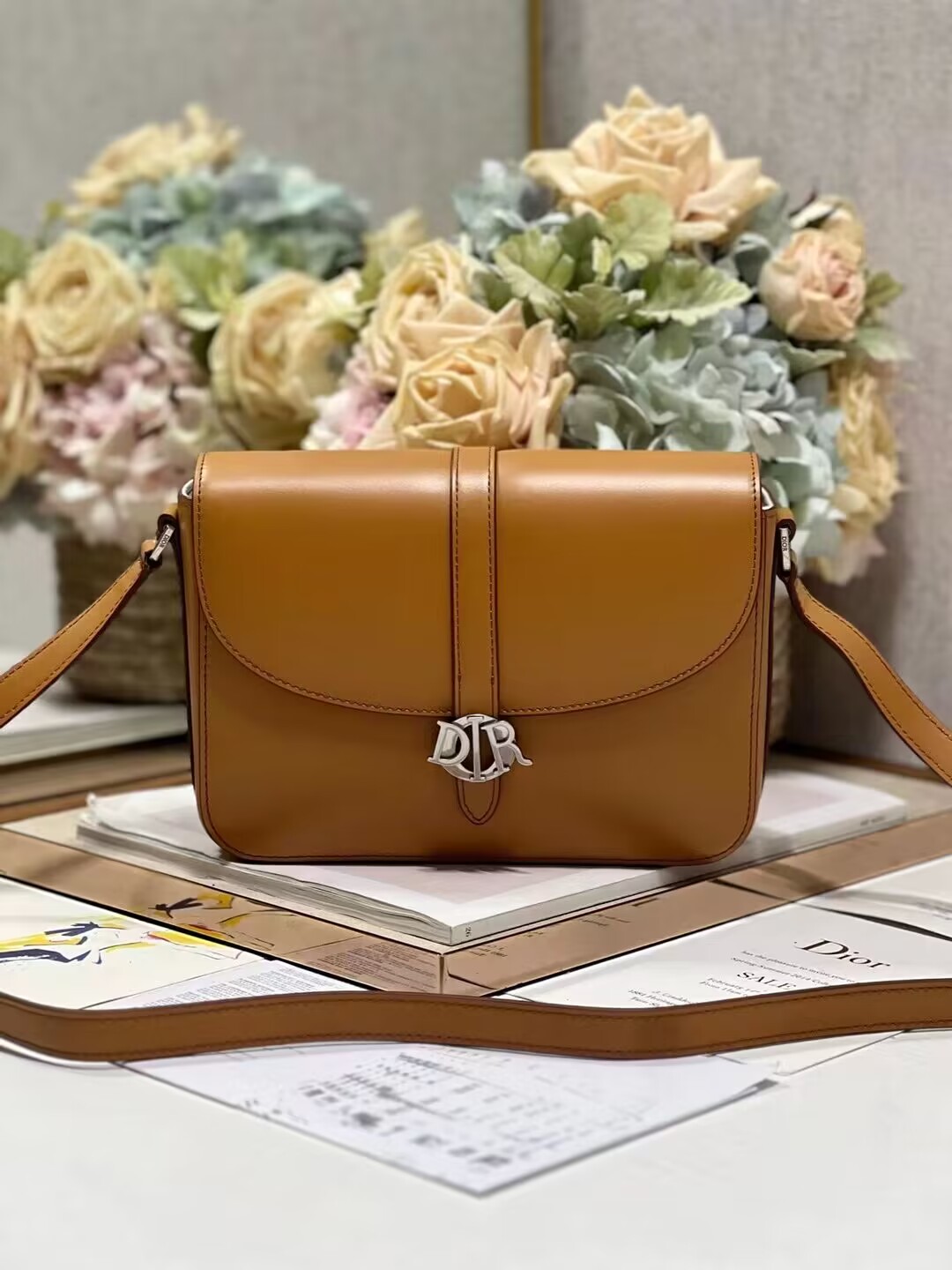 DIOR Calfskin Shoulder Bag C0561 Apricot