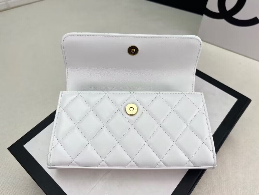 CHANEL 22B Kelly Pearl Top Handle Bag AP3562 White