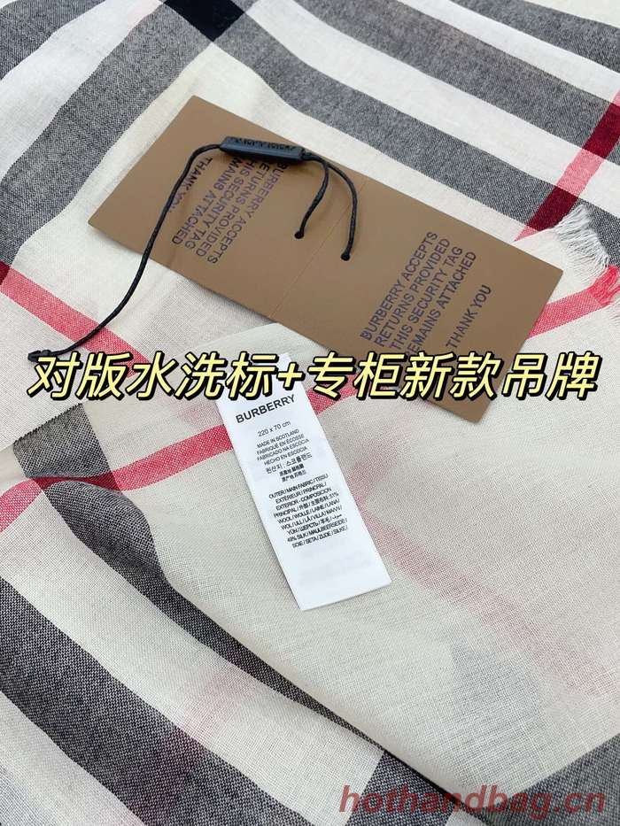 Burberry Scarf BBC00156