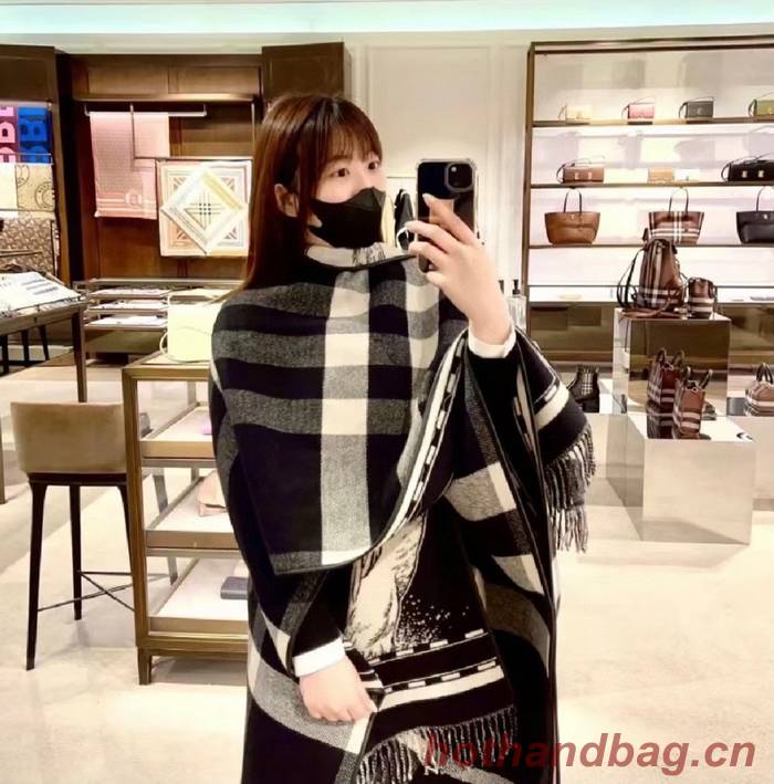 Burberry Cloak BBC00164