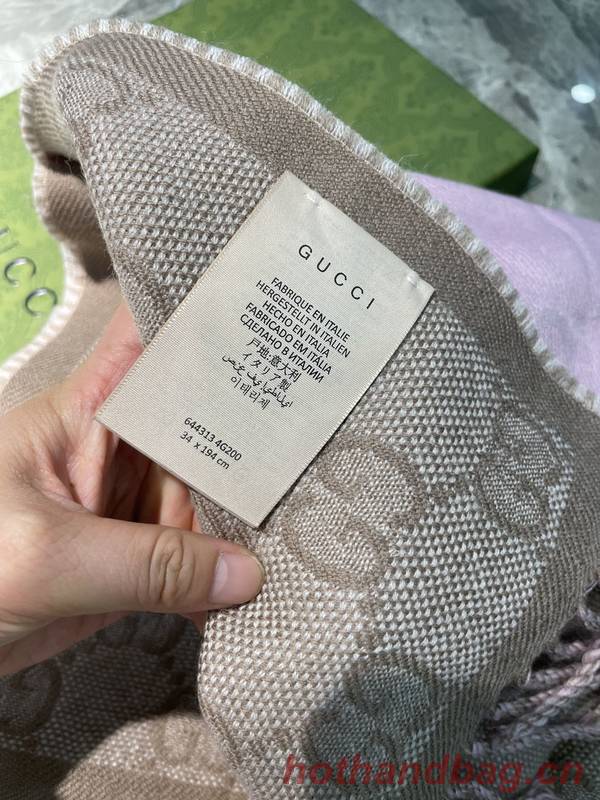 Gucci Scarf GUC00286