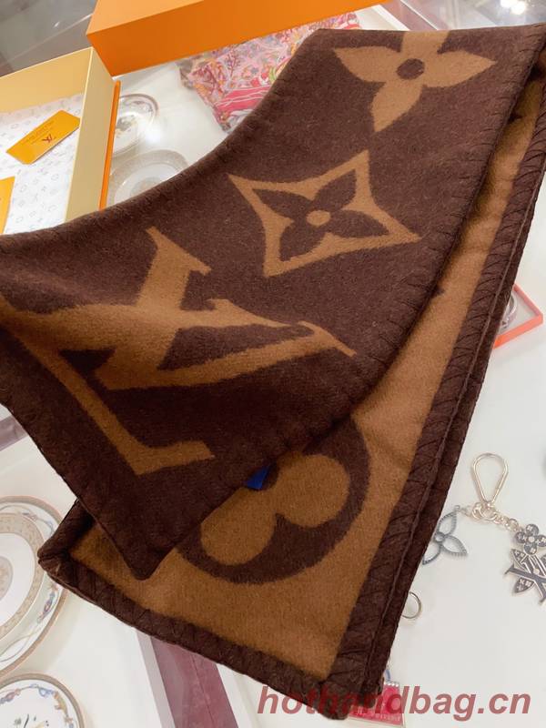 Louis Vuitton Scarf LVC00373