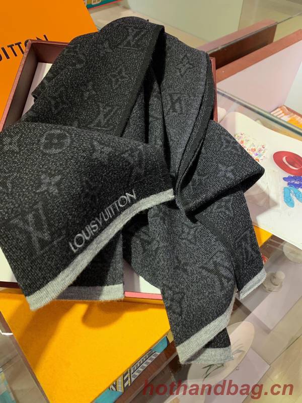 Louis Vuitton Scarf LVC00377