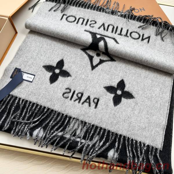 Louis Vuitton Scarf LVC00386