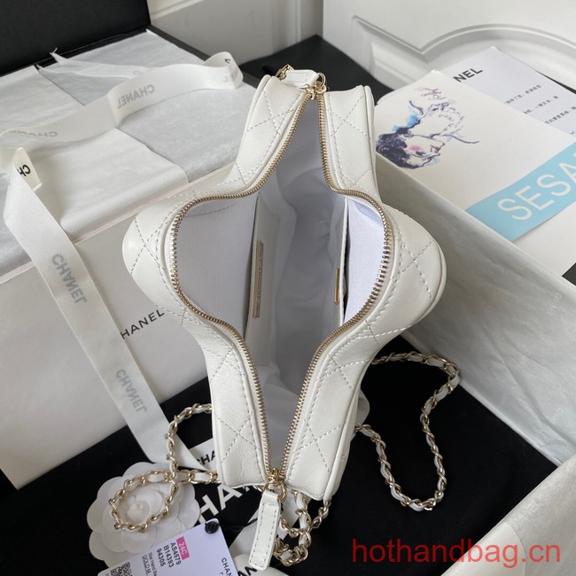 CHANEL STAR HANDBAG AS4579 white