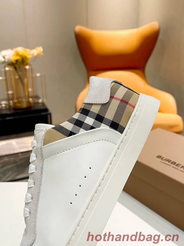 Burberry Shoes BBS00004