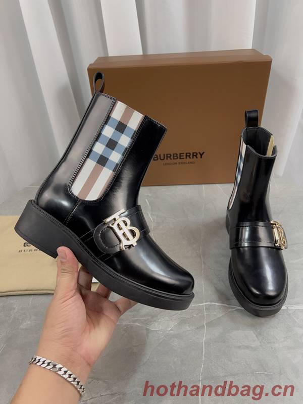 Burberry Shoes BBS00016