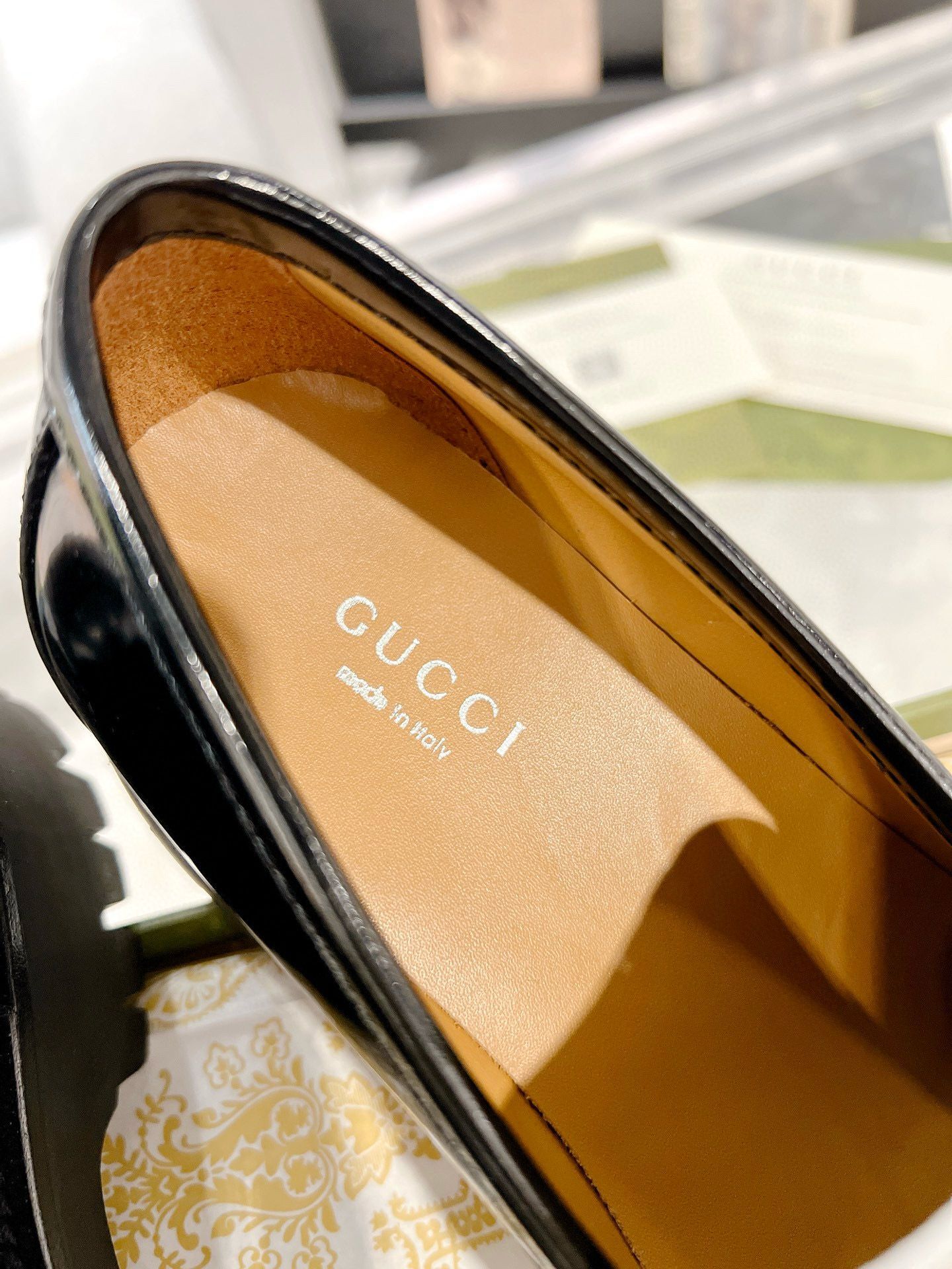 Gucci Shoes 39092