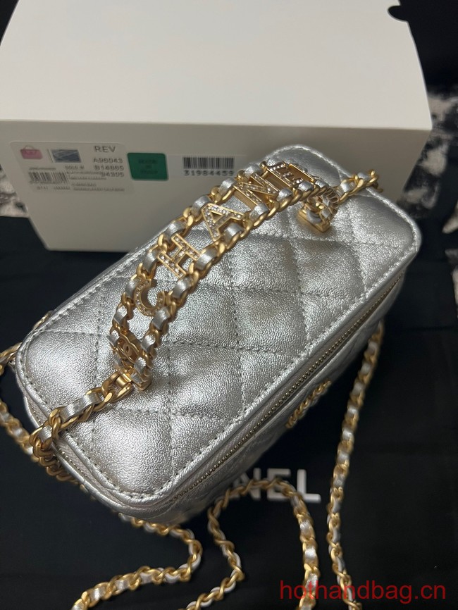 CHANEL CLUTCH WITH CHAIN AP3747 Silver