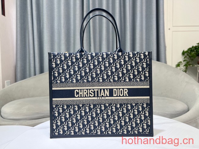 LARGE DIOR BOOK TOTE Ecru and Blue Dior Oblique Embroidery M1296ZG