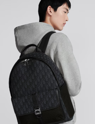 DIOR 8 BACKPACK Black Dior Oblique Jacquard 1EIBA178YK