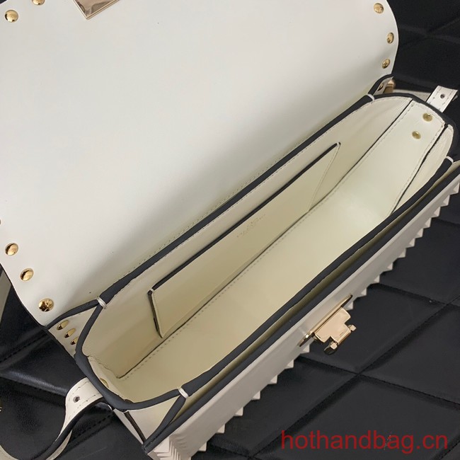 VALENTINO GARAVANI ROCKSTUD23 calfskin bag AZS098 white