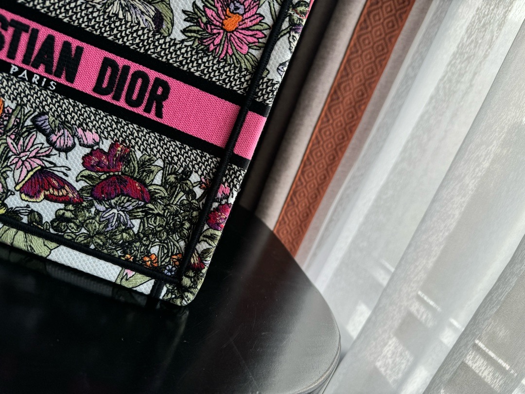 SMALL DIOR BOOK TOTE White Multicolor Mexico Millefiori Embroidery M1296ZRf