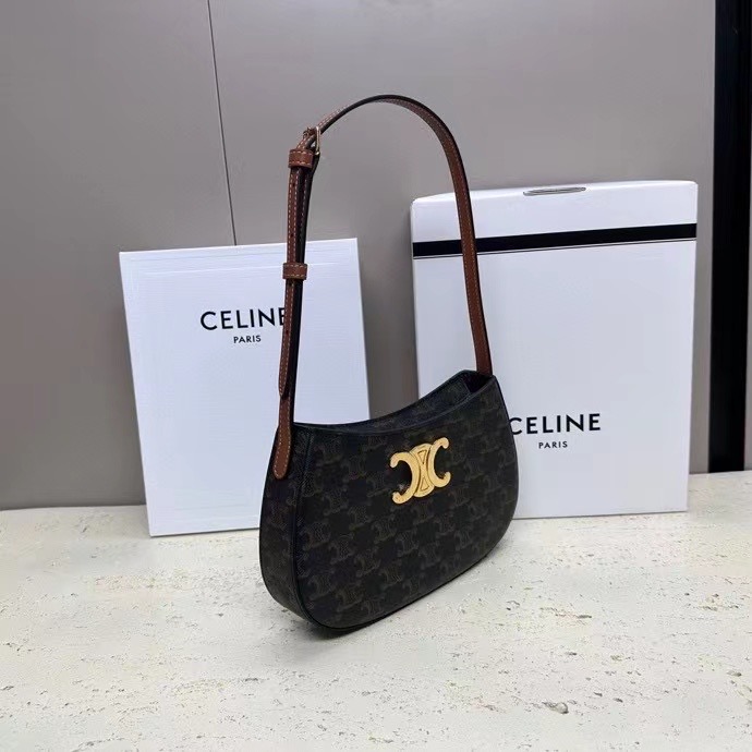 Celine MEDIUM TILLY BAG IN TRIOMPHE CANVAS 115703 TAN