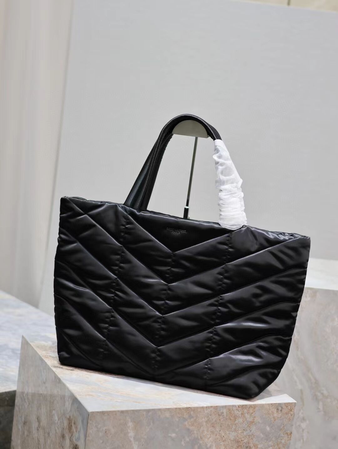 SAINT LAURENT TOTE IN silk cloth Y577729B BLACK