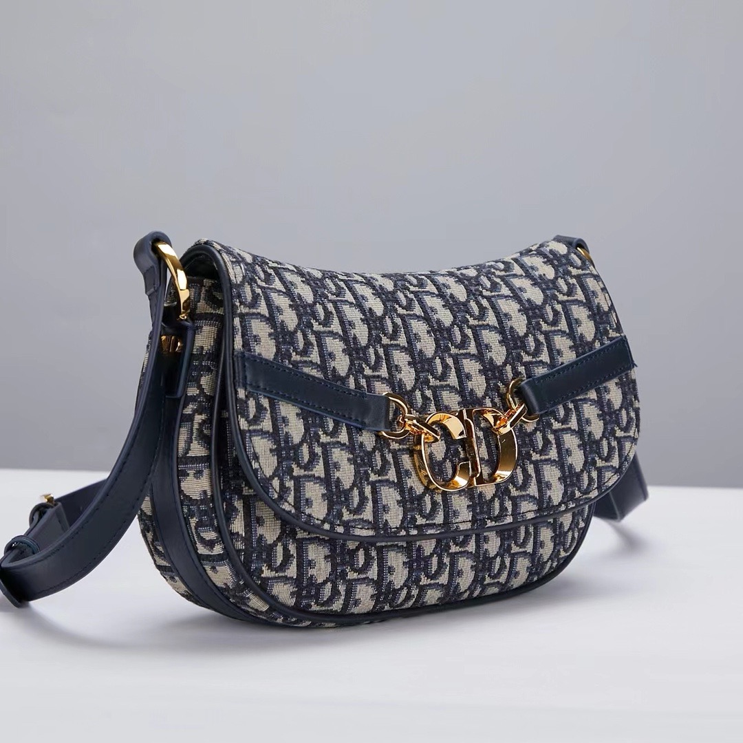 Small CD Besace Bag Blue Dior Oblique Jacquard M9380UTZ