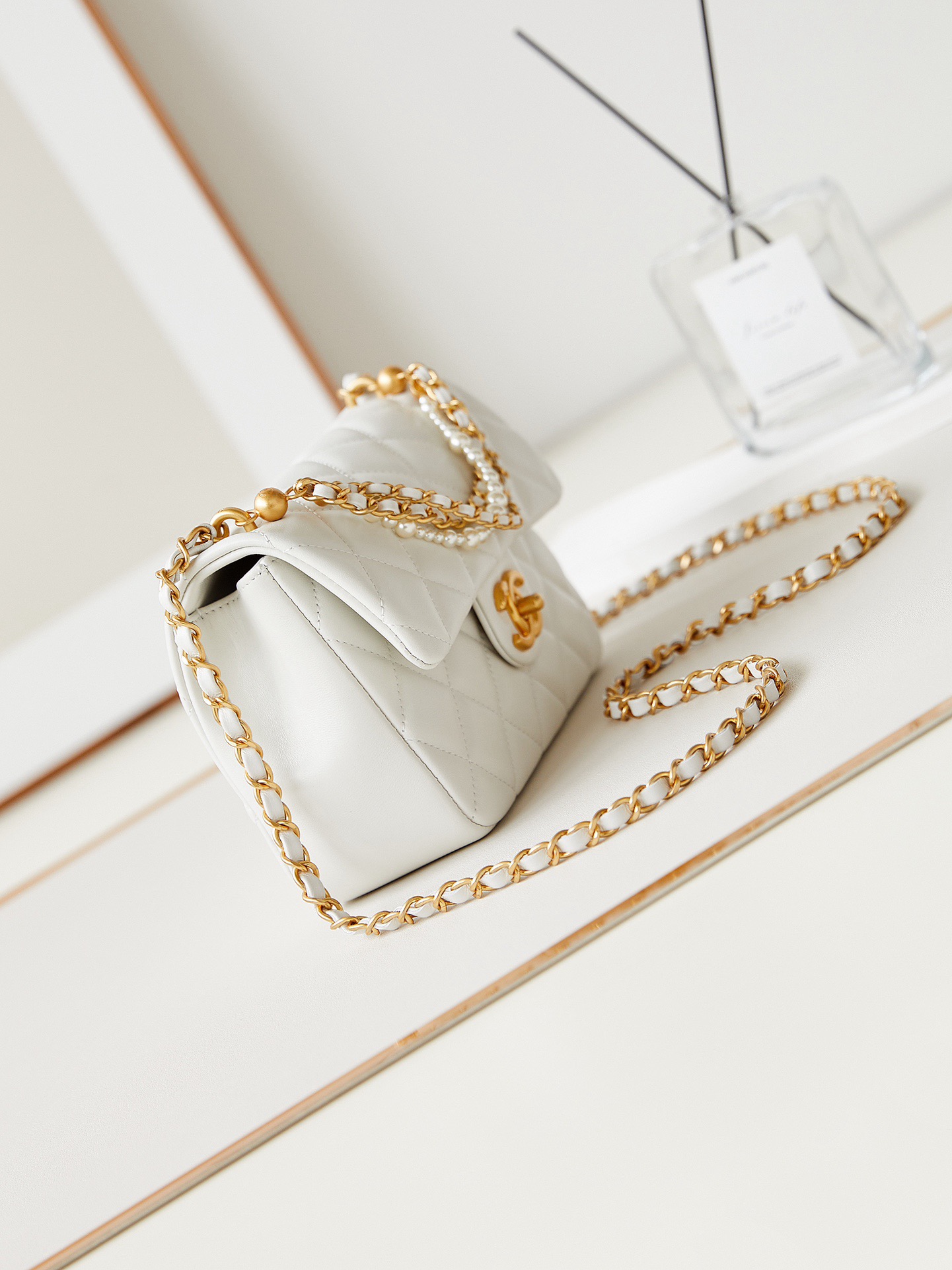 Chanel SMALL FLAP BAG AS4384 white