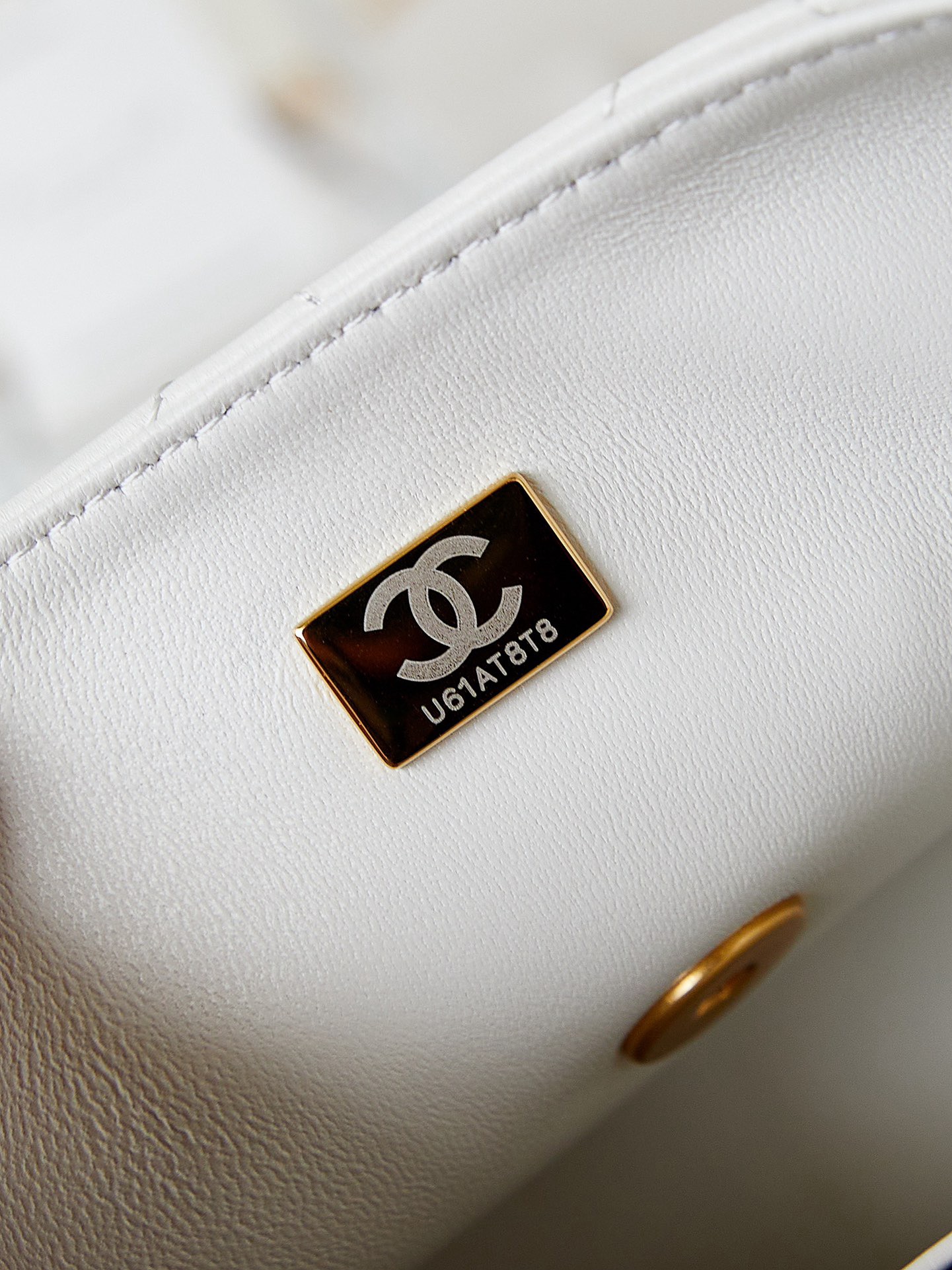 Chanel SMALL FLAP BAG AS4384 white