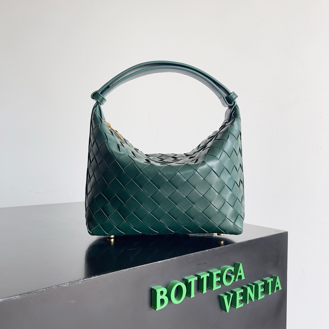 Bottega Veneta Mini Wallace 754443 Emerald green