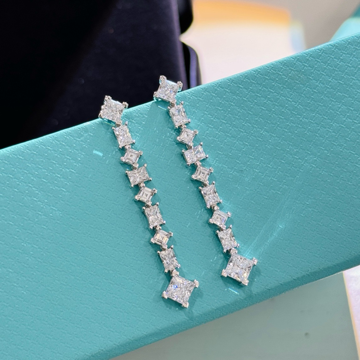 TIFFANY Earrings CE13851