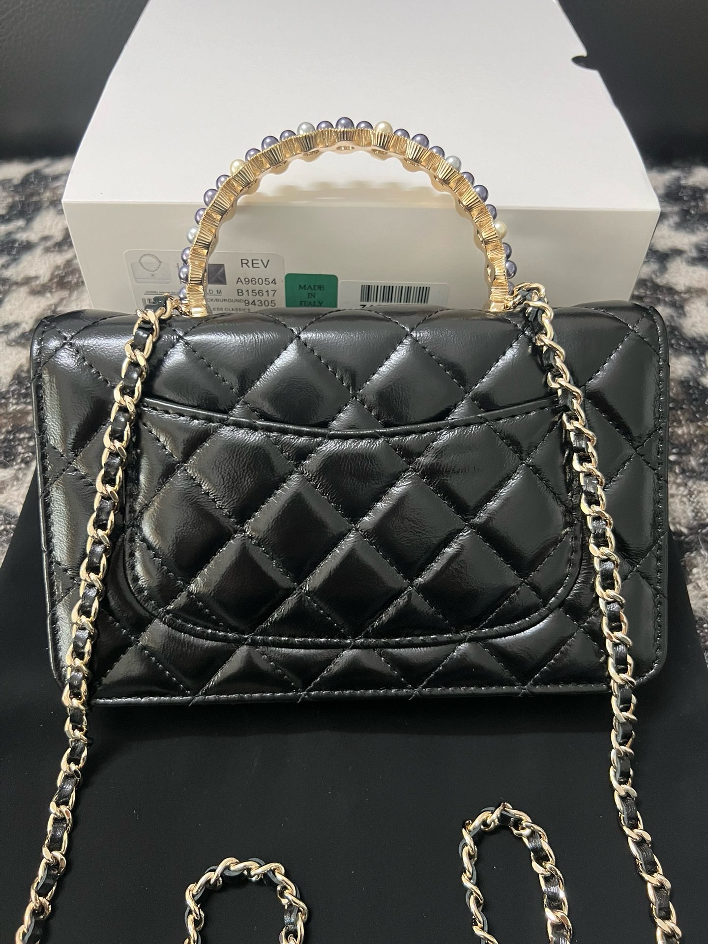 CHANEL FLAP PHONE HOLDER WITH CHAIN AC3566 black