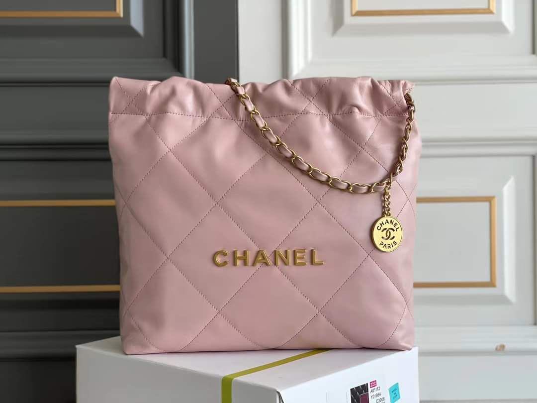 CHANEL 22 SMALL HANDBAG AS3260 light pink