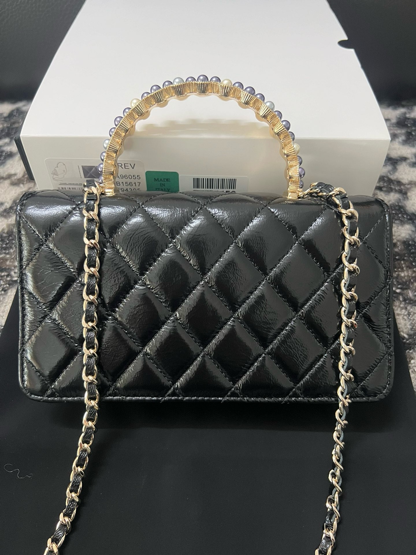 CHANEL FLAP PHONE HOLDER WITH CHAIN AD3566 black