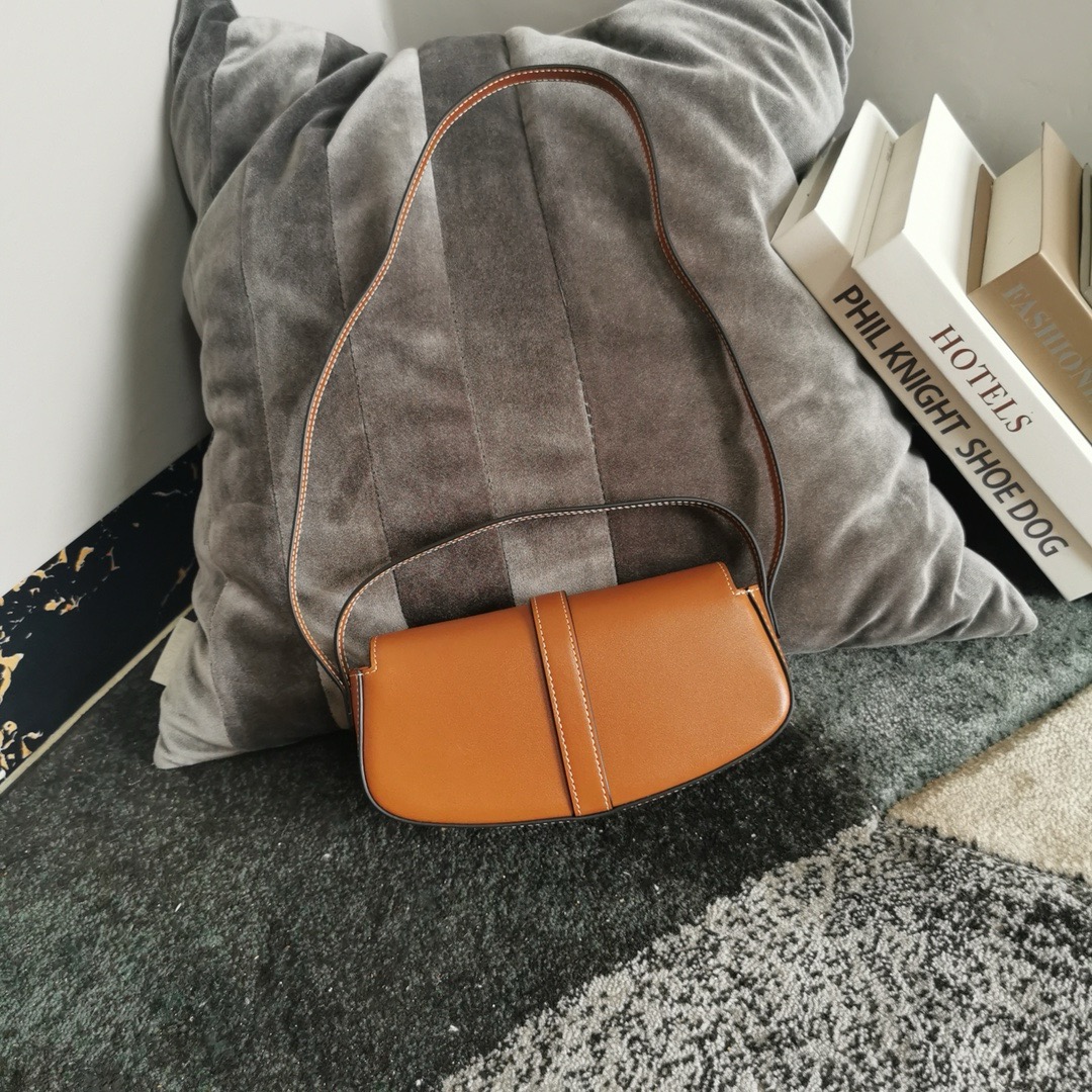 CELINE CLUTCH ON STRAP TABOU IN SUPPLE CALFSKIN 101592 TAN