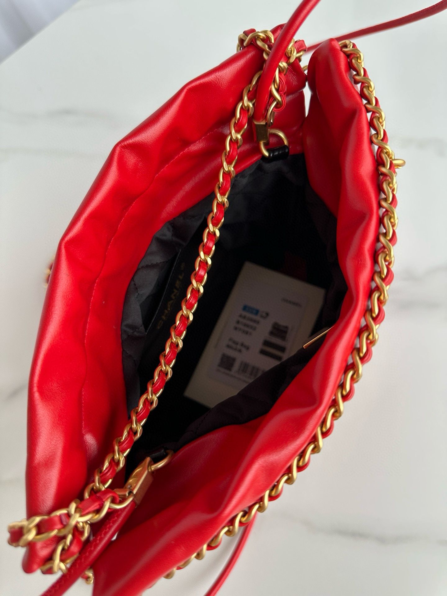 CHANEL 22 HANDBAG Calfskin & Gold-Tone Metal AS3980 Red&Black