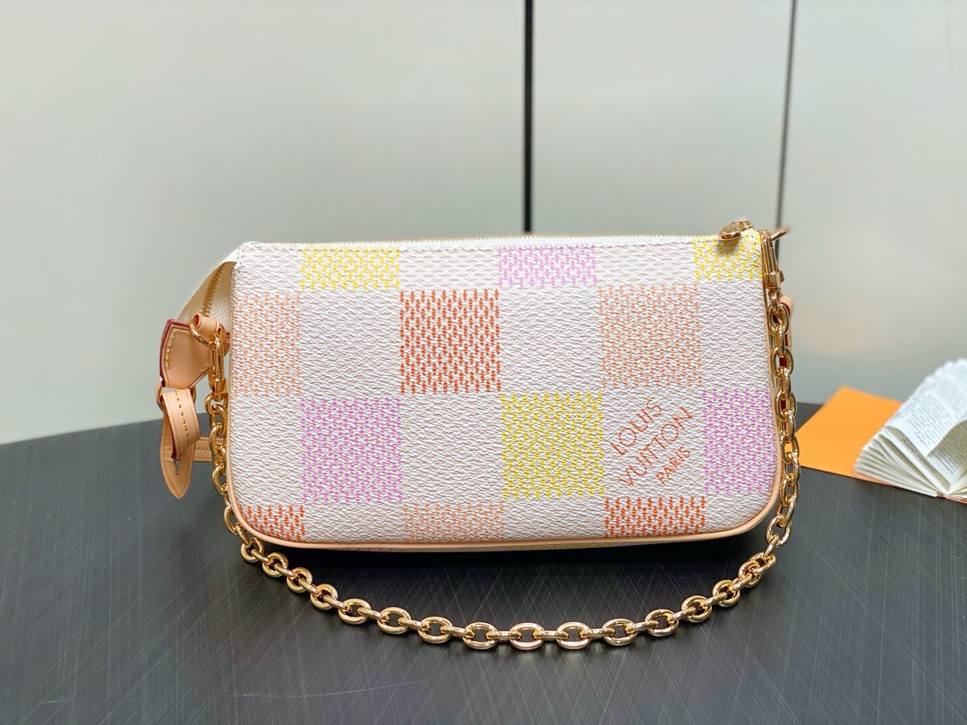 Louis Vuitton Pochette Accessoires N40642 Peach Pink