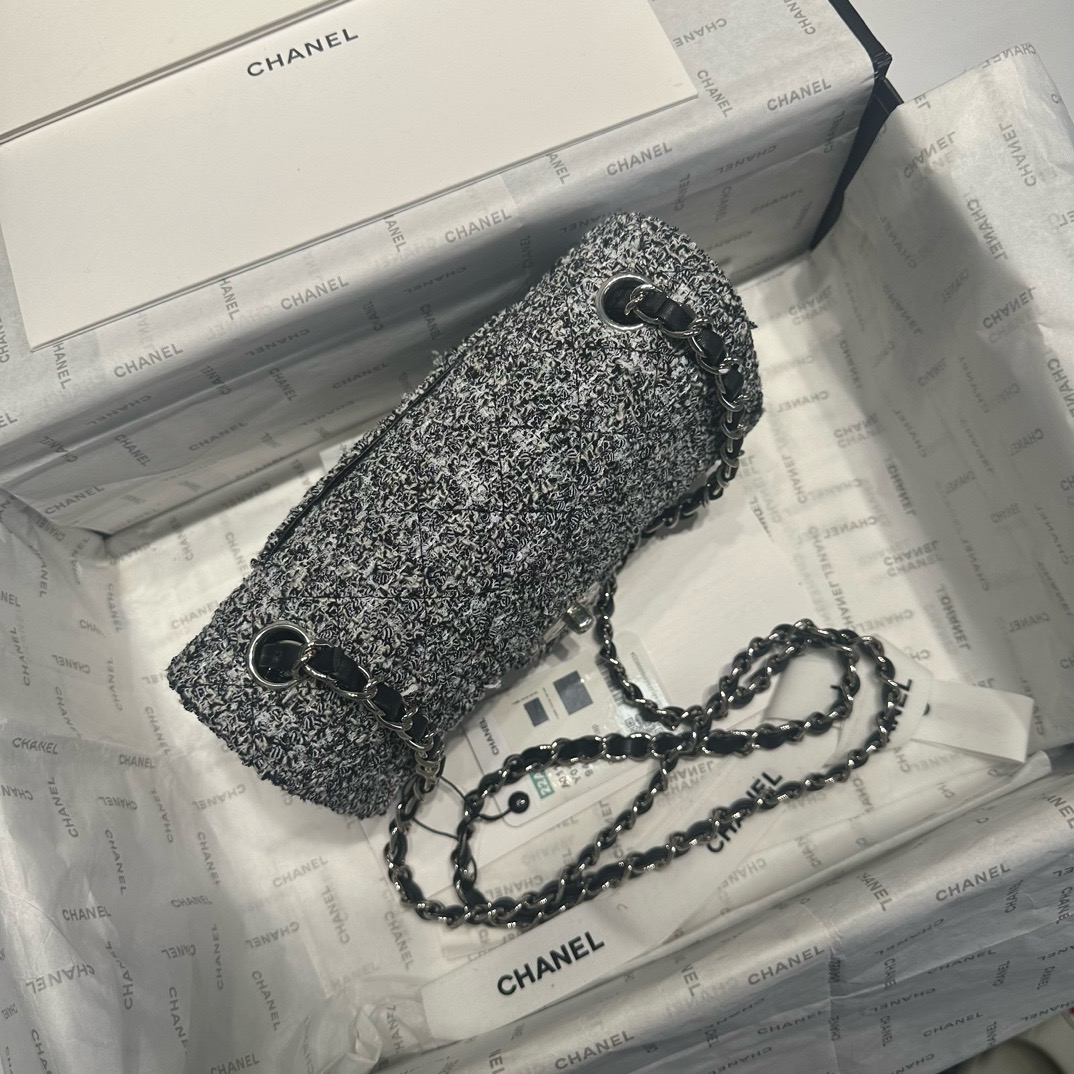 CHANEL MINI CLASSIC HANDBAG A69900 gray