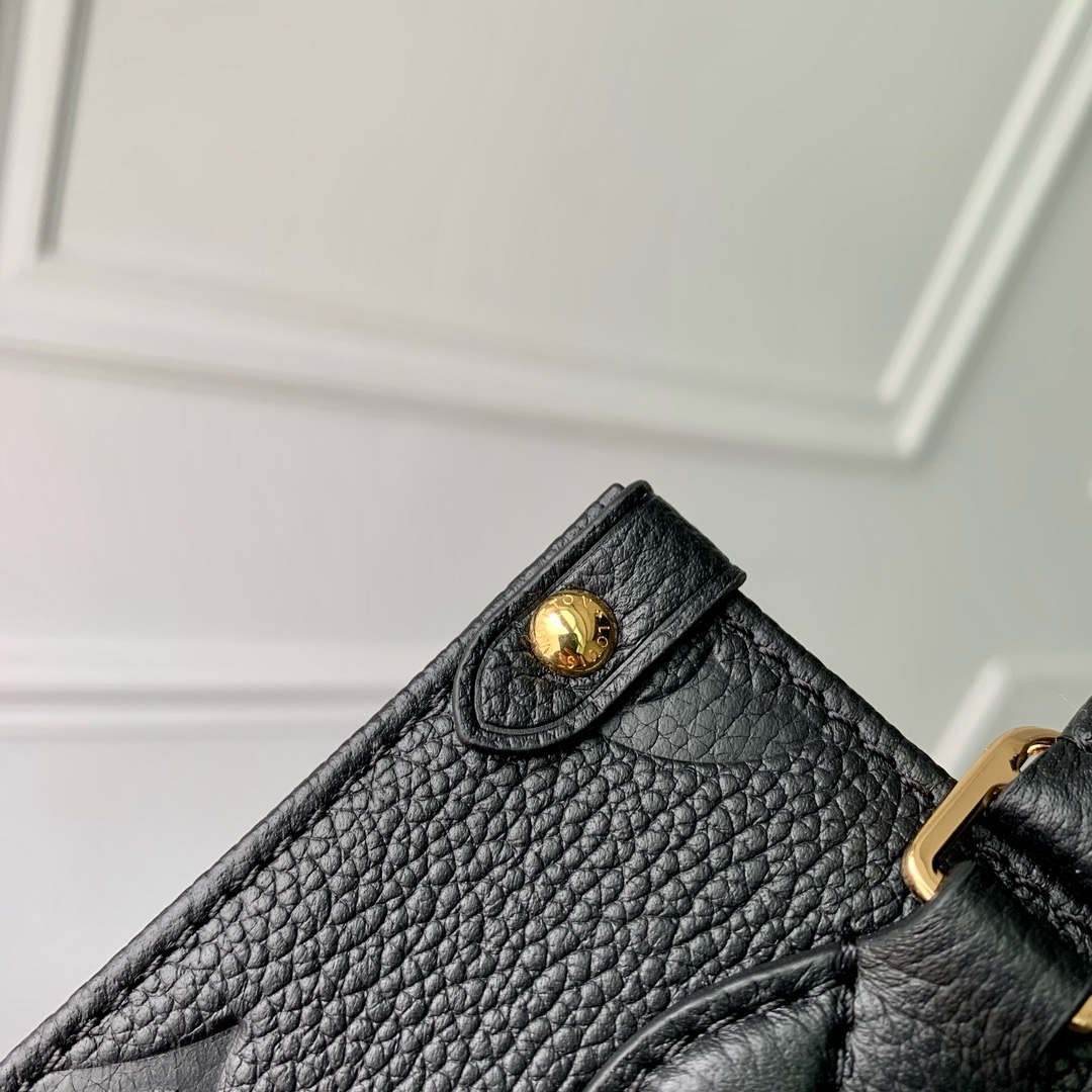 Louis Vuitton OnTheGo BB M46993 black