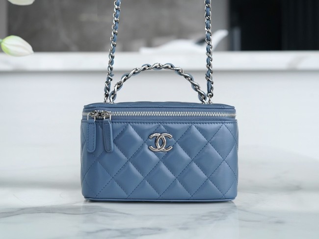 CHANEL 23K CLUTCH WITH CHAIN AP3768 blue