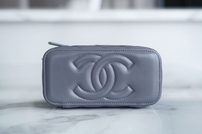 CHANEL 23K CLUTCH WITH CHAIN AP3768 gray