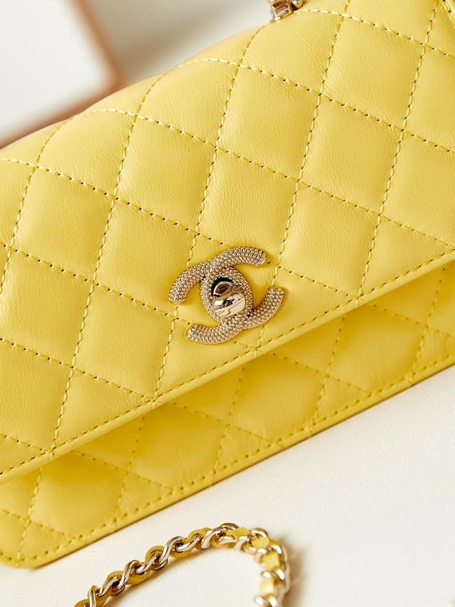 CHANEL CLUTCH WITH CHAIN Shiny Crumpled Lambskin AP3803 yellow