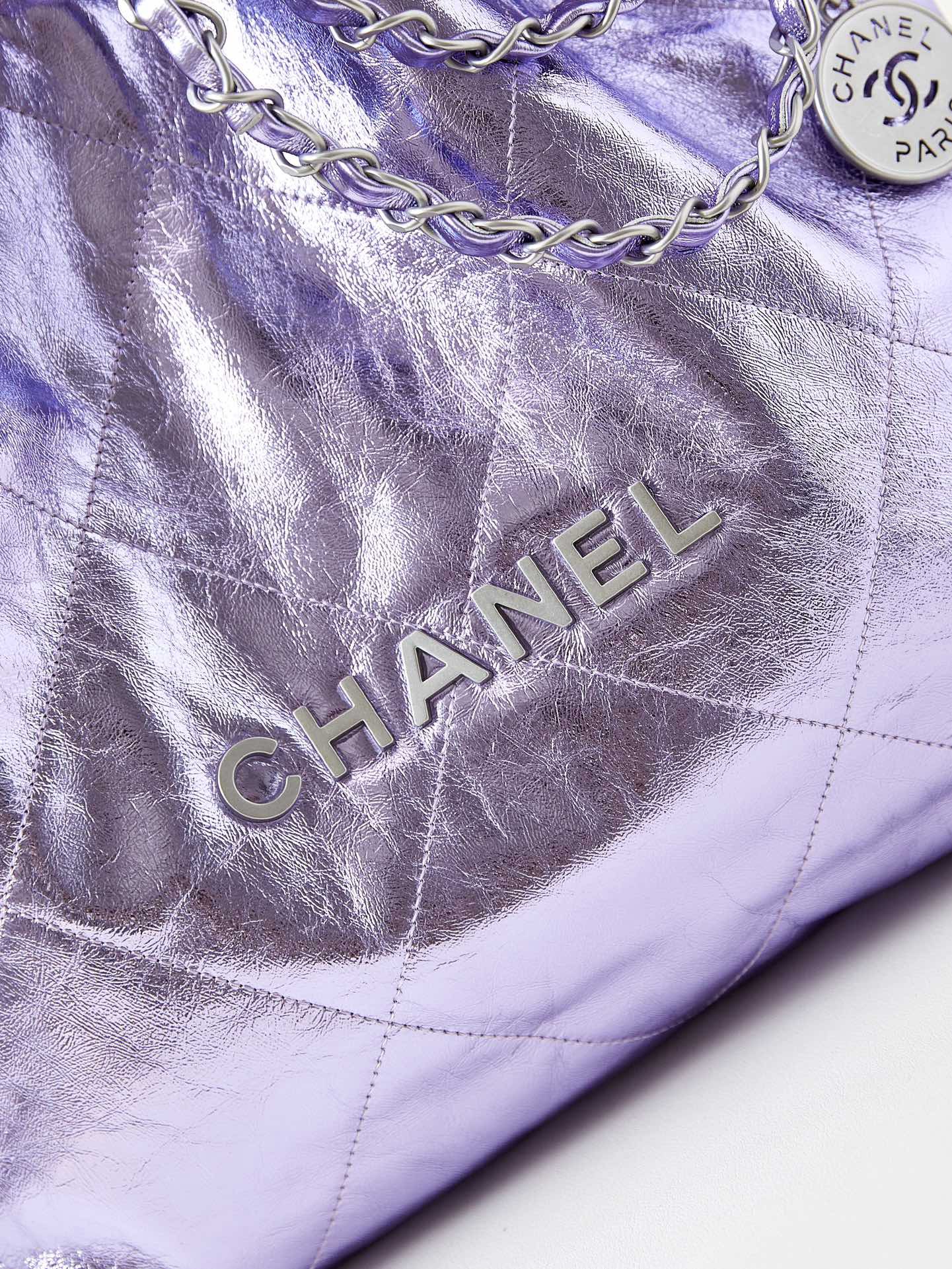 CHANEL 22 SMALL HANDBAG AS3260 Pearlescent Purple