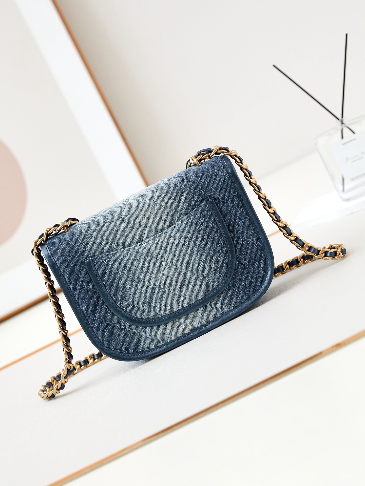 CHANEL MESSENGER BAG AS4845 Denim blue