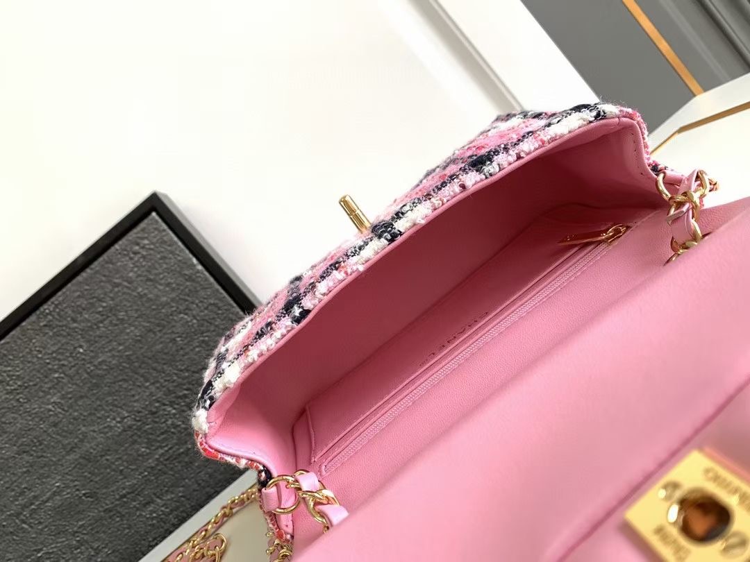 CHANEL MINI CLASSIC HANDBAG A69900 Pink& Navy Blue & White