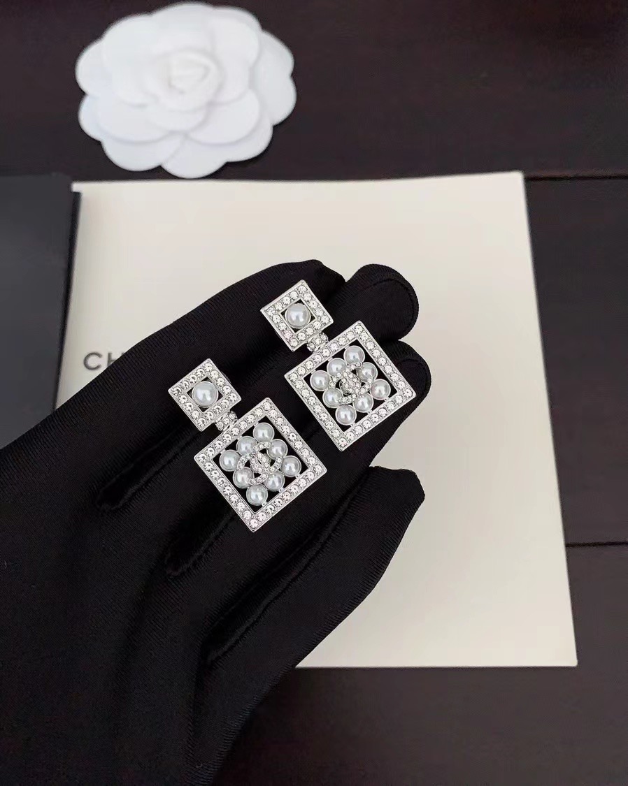 Chanel Earrings CE14208