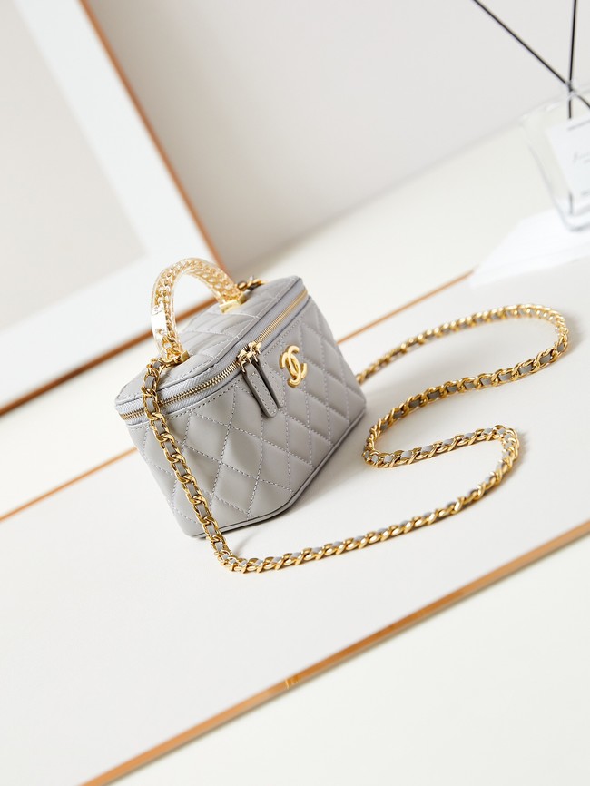 CHANEL MINI CLUTCH WITH CHAIN AP3820 light gray