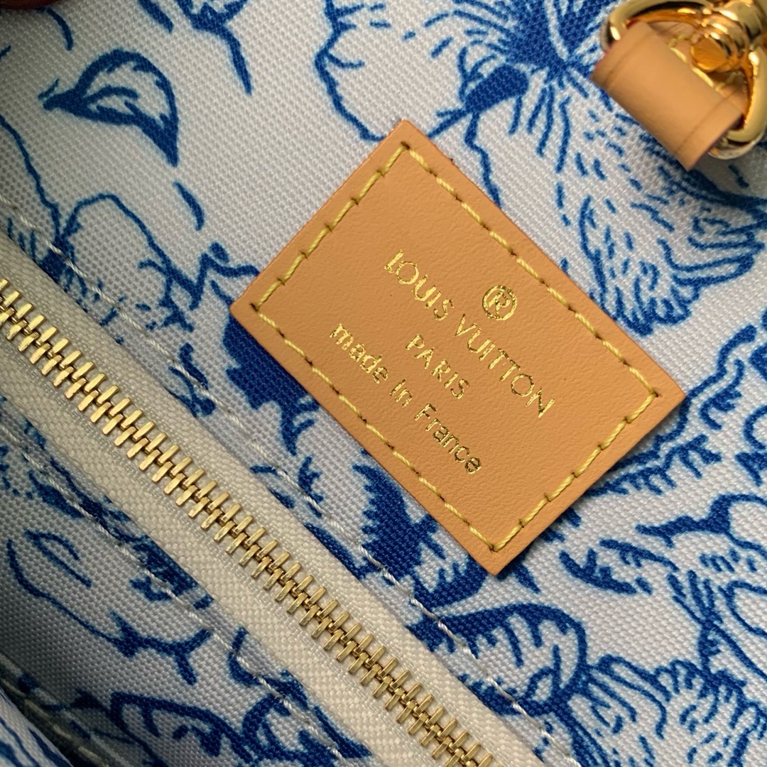 Louis Vuitton NEW OnTheGo MM M11262 Lagoon Blue