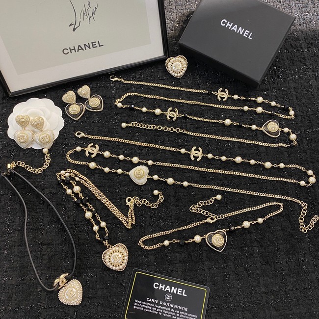 Chanel NECKLACE CE14370