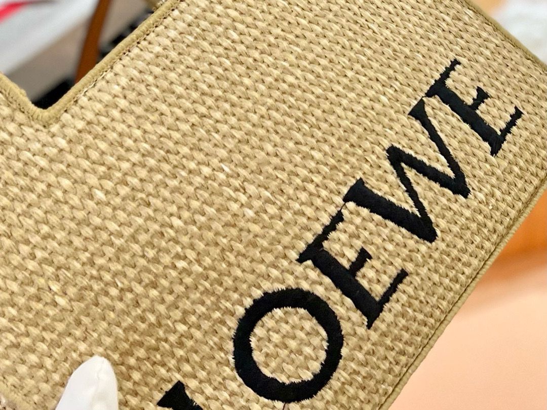 Loewe Anagram Basket Woven Straw Shopping Tote Bag 652399 Beige