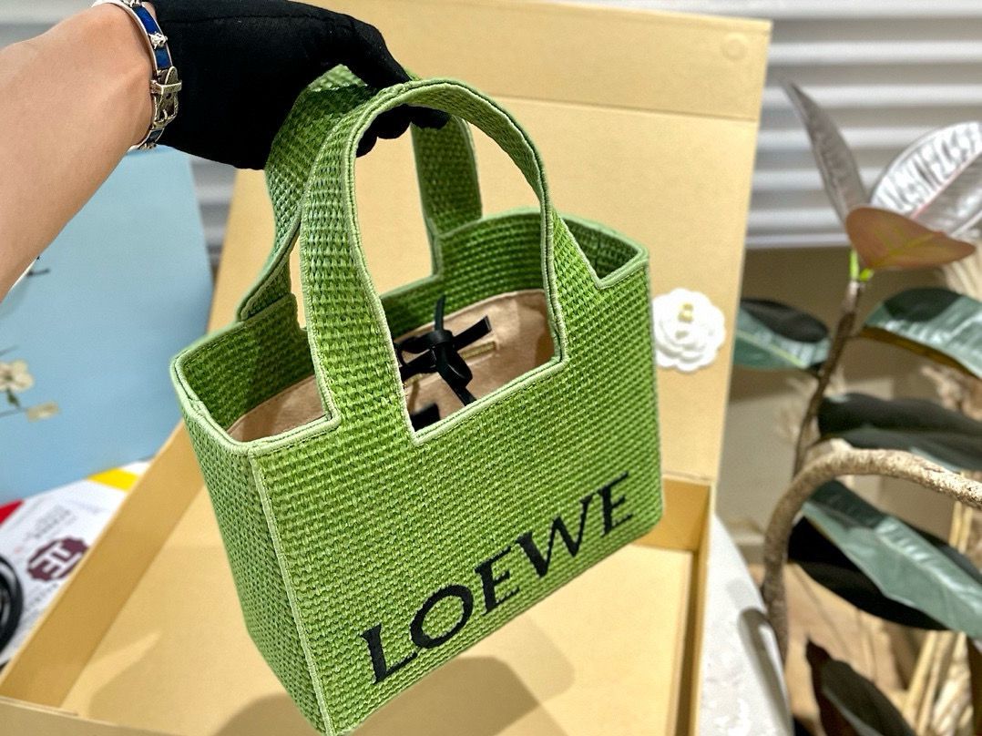 Loewe Anagram Basket Woven Straw Shopping Tote Bag 652399 Green