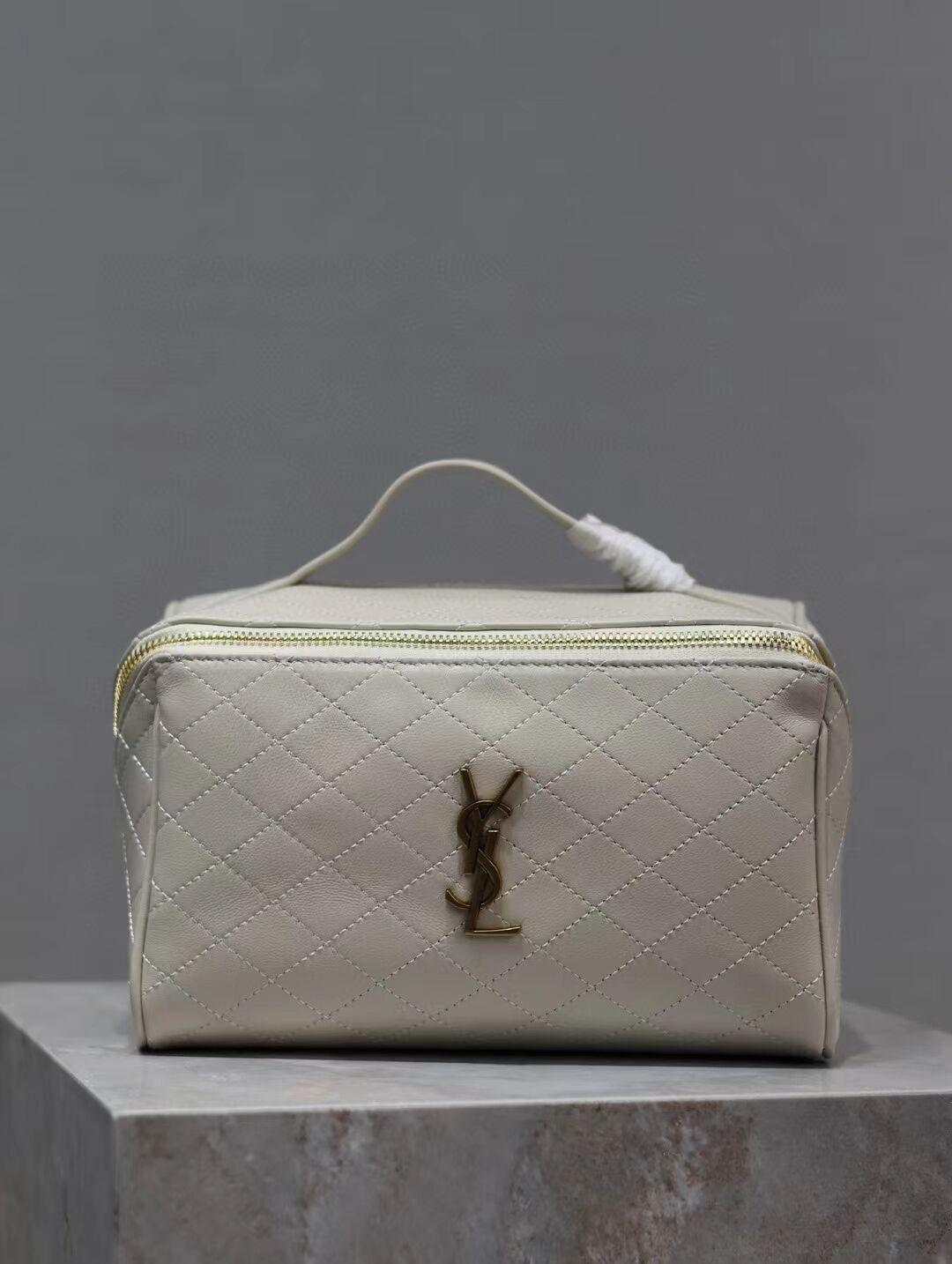 SAINT LAURENT GABY VANITY BAG IN LAMBSKIN Y875317 WHITE