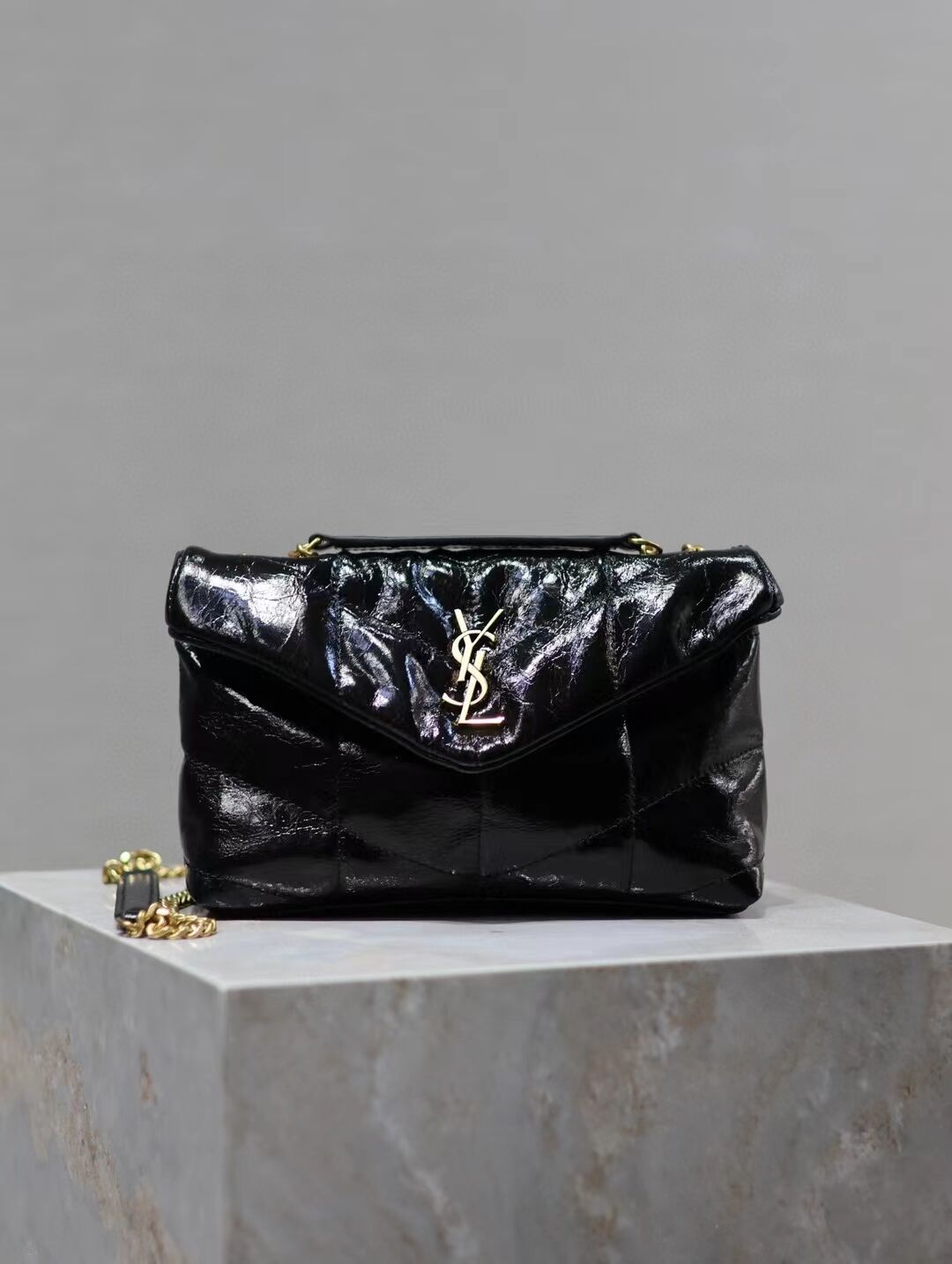 SAINT LAUREN PUFFER SMALL CHAIN BAG IN PATENT Y779223 BLACK