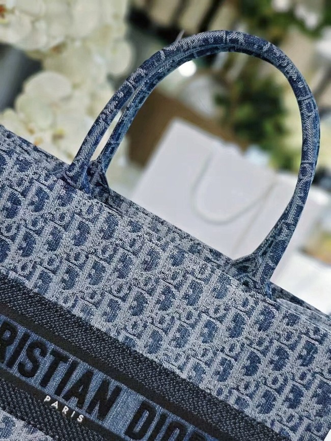 Medium Dior Book Tote Blue Denim Dior Oblique Jacquard M1296ZEG